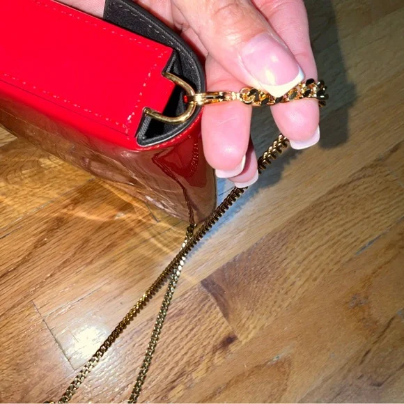 AUTHENTIC FENDI RED PATENT LEATHER WALLET ON CHAIN